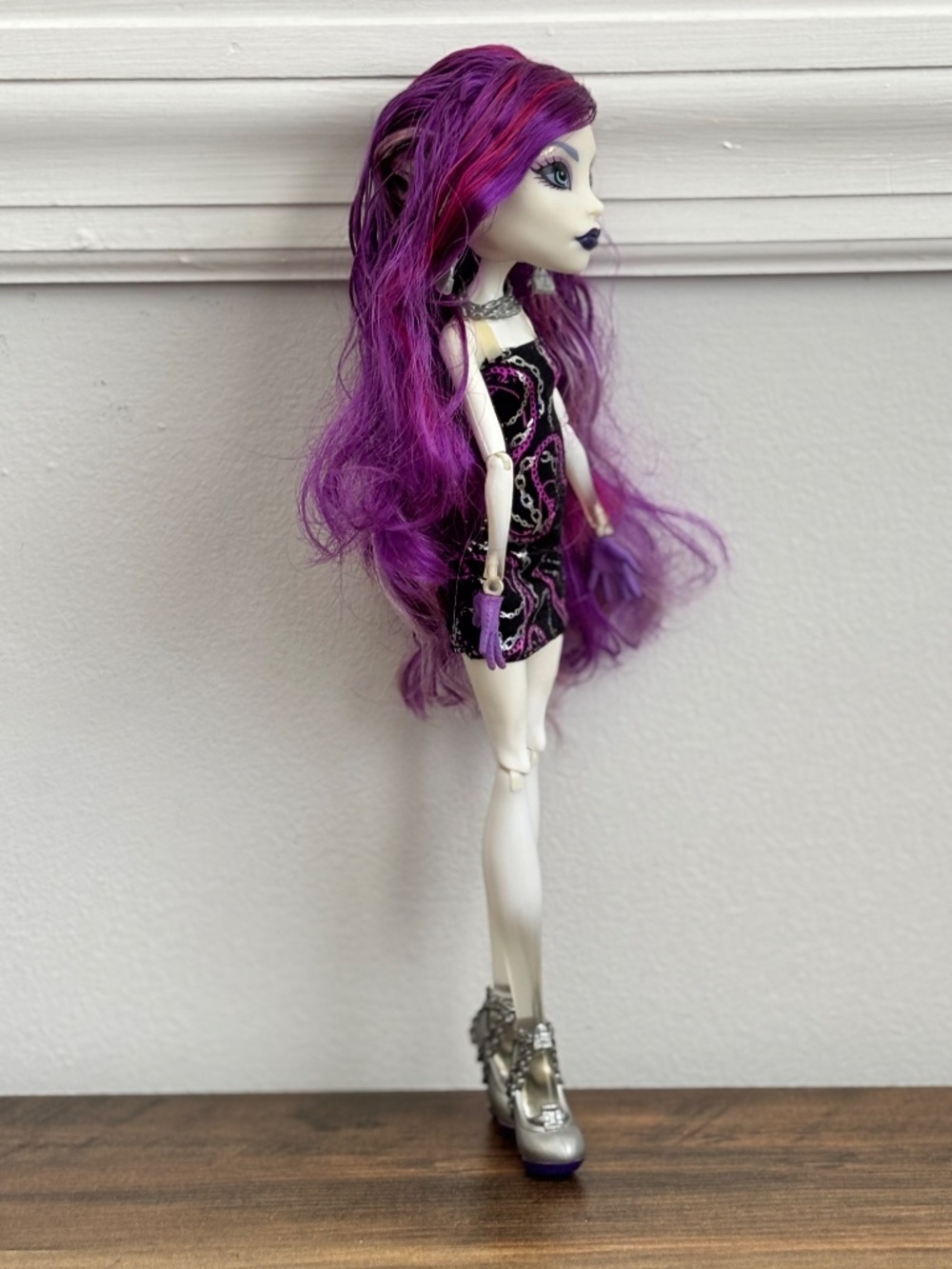Monster High Spectra Vondergeist Original First Wave Dress Shoes Jewelry Doll - Picture 12 of 13
